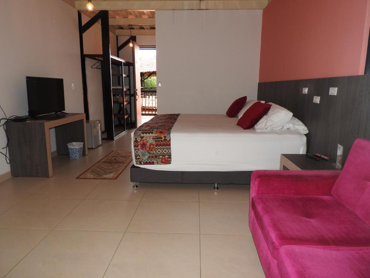 Juana Hotel Cerritos