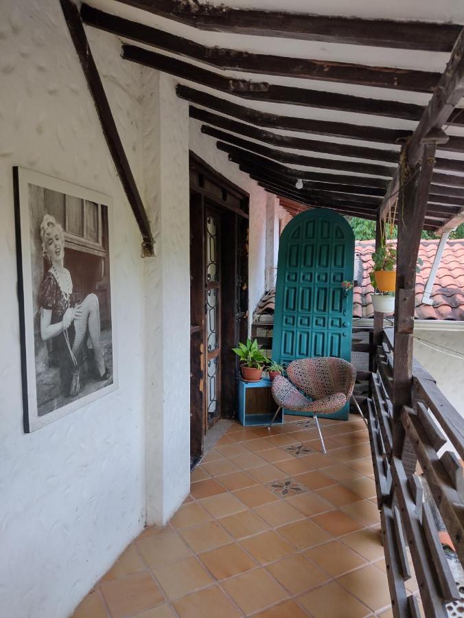 Hotel Juana Cerritos