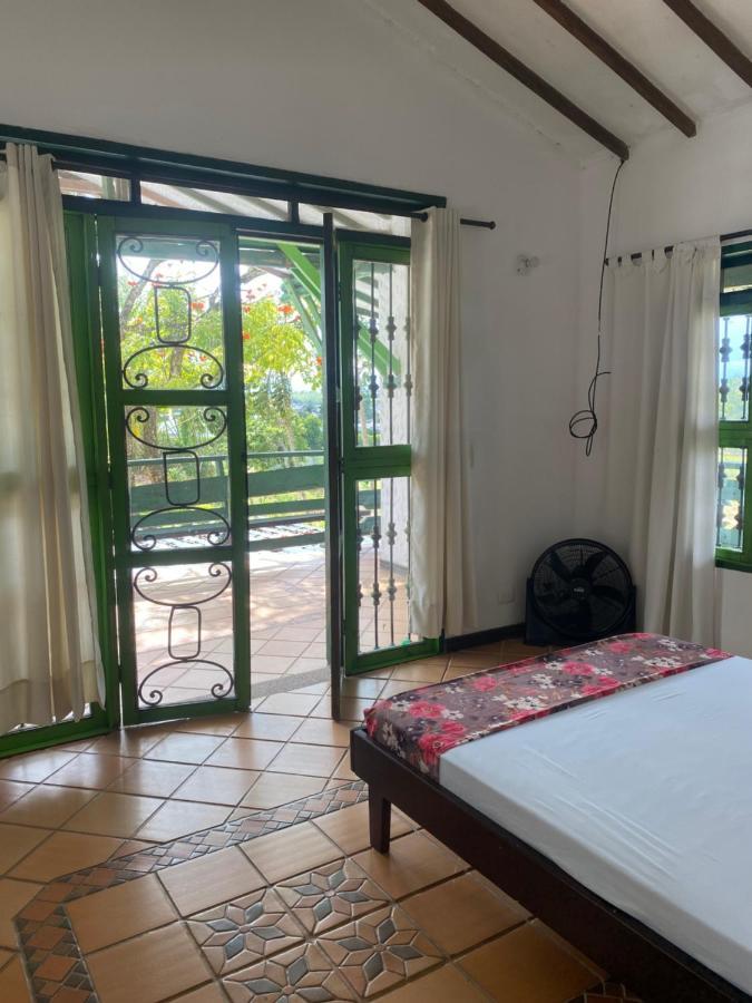 Hotel Juana Cerritos
